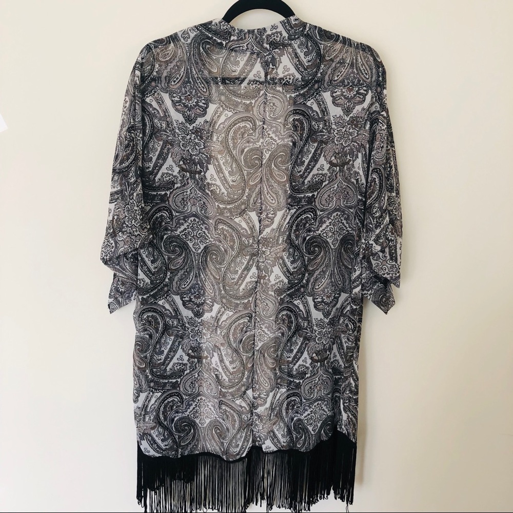 Kimono with fringe bottom - Picture 6 of 6